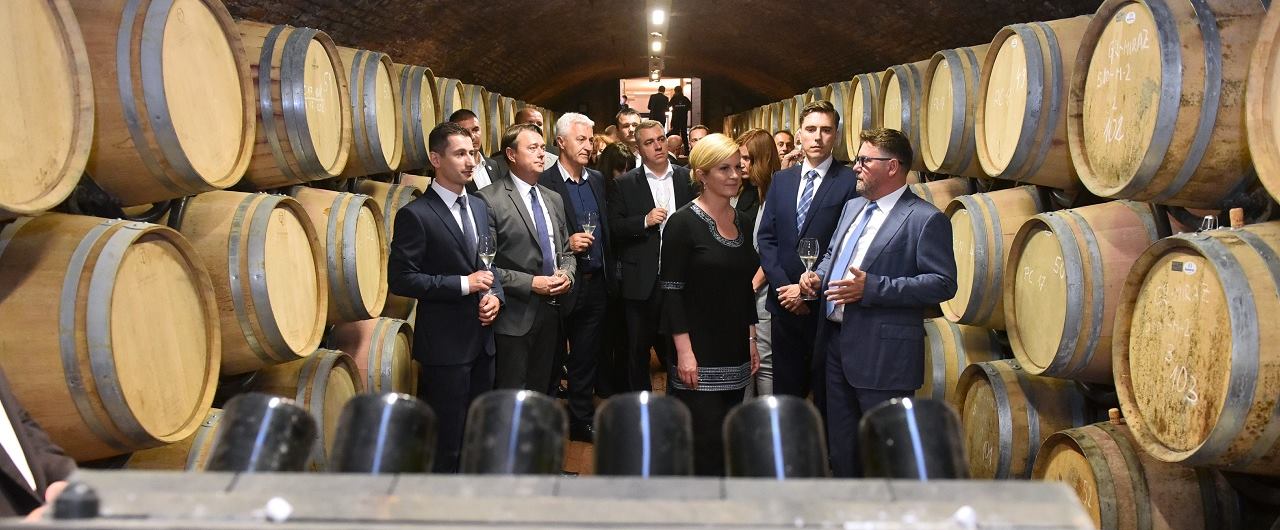 Nacional.hr Kolinda u podrumu FERAVINA